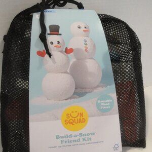 Sun Squad Build A Snow Friend Kit 13 Piece Reusable Set New in Mesh bag